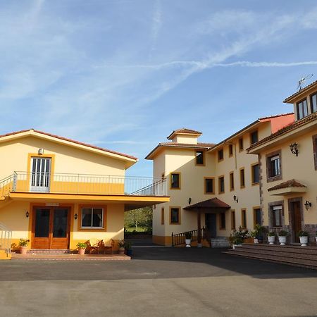Hotel Alonso 라네스 외부 사진